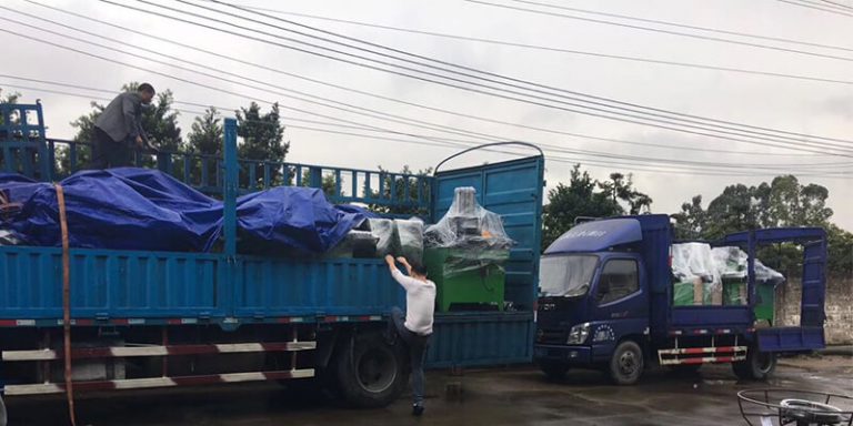 The mechanical equipment shipments, quality service to customers